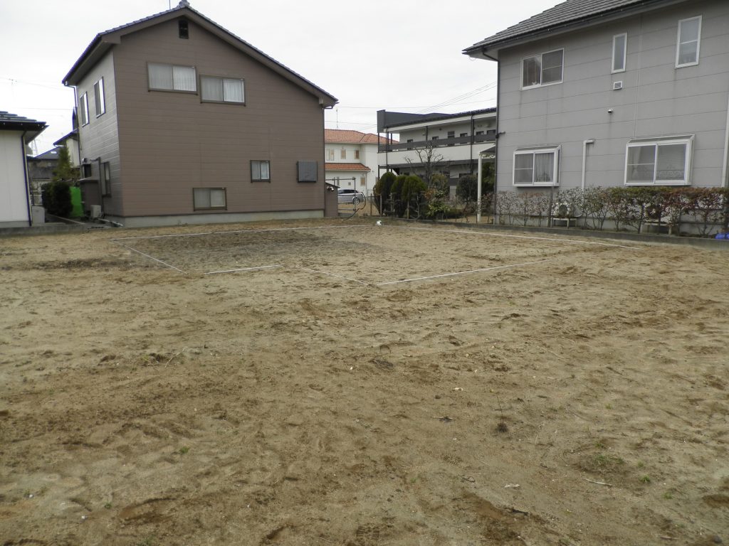 地縄張りと「満月」のワンタンメン