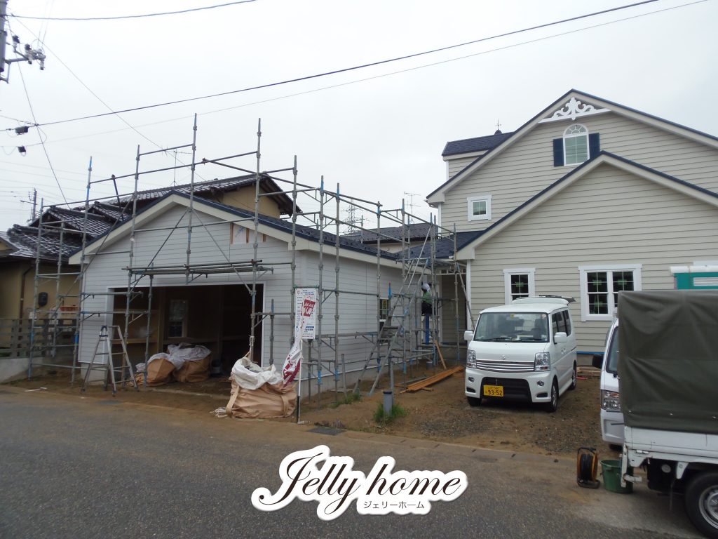 シンプルなアメリカンガレージです。