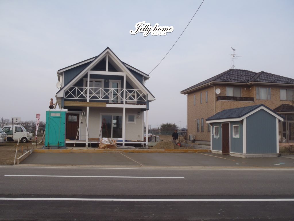 外構も整えば、家は見栄えする！