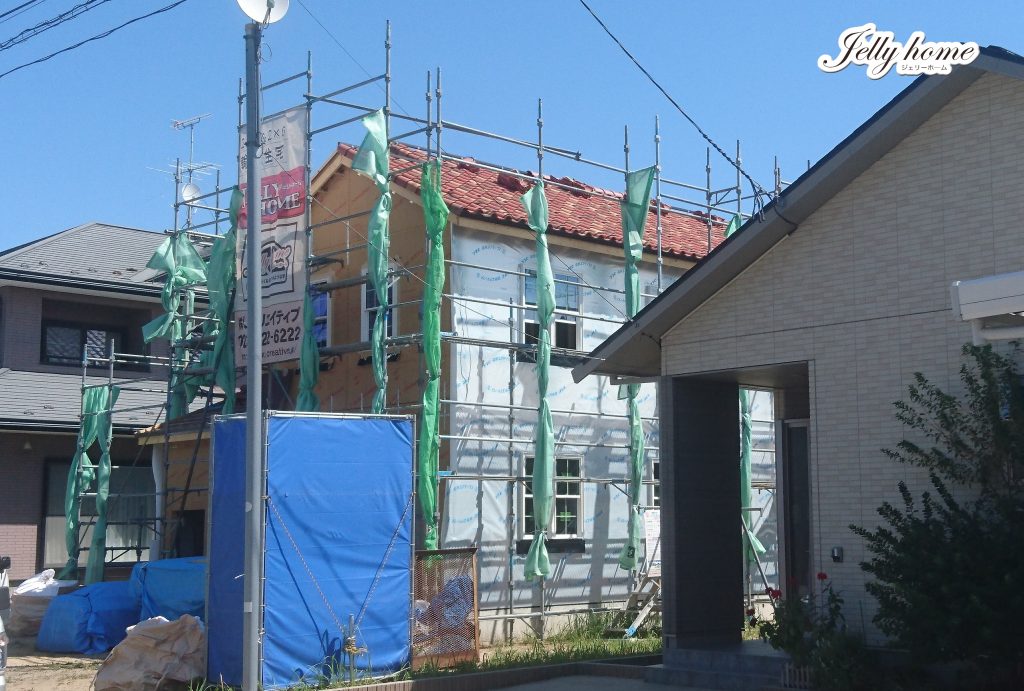 輸入住宅とは言え、三州瓦が標準仕様です。
