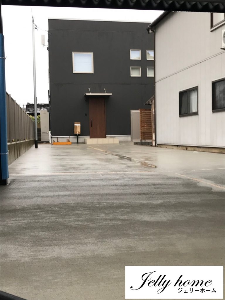 引く手あまたの「STEPFLOOR」